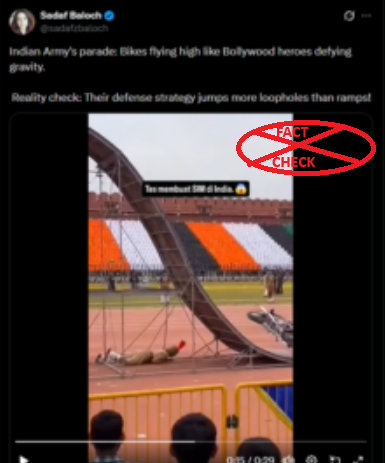 ಭಾರತದ ಗಣರಾಜ್ಯೋತ್ಸವದ ಮೆರವಣಿಗೆಯಲ್ಲಿ ಬೈಕ್ ಸವಾರರು ಬೀಳುವುದನ್ನು ಕೃತಕ ವೀಡಿಯೊ ತೋರಿಸುತ್ತದೆ; ಸತ್ಯ ಪರಿಶೀಲನೆ ಭಾರತದ ಗಣರಾಜ್ಯೋತ್ಸವದ ಮೆರವಣಿಗೆಯಲ್ಲಿ ಬೈಕ್ ಸವಾರರು ಬೀಳುವುದನ್ನು ಕೃತಕ ವೀಡಿಯೊ ತೋರಿಸುತ್ತದೆ; ಸತ್ಯ ಪರಿಶೀಲನೆ